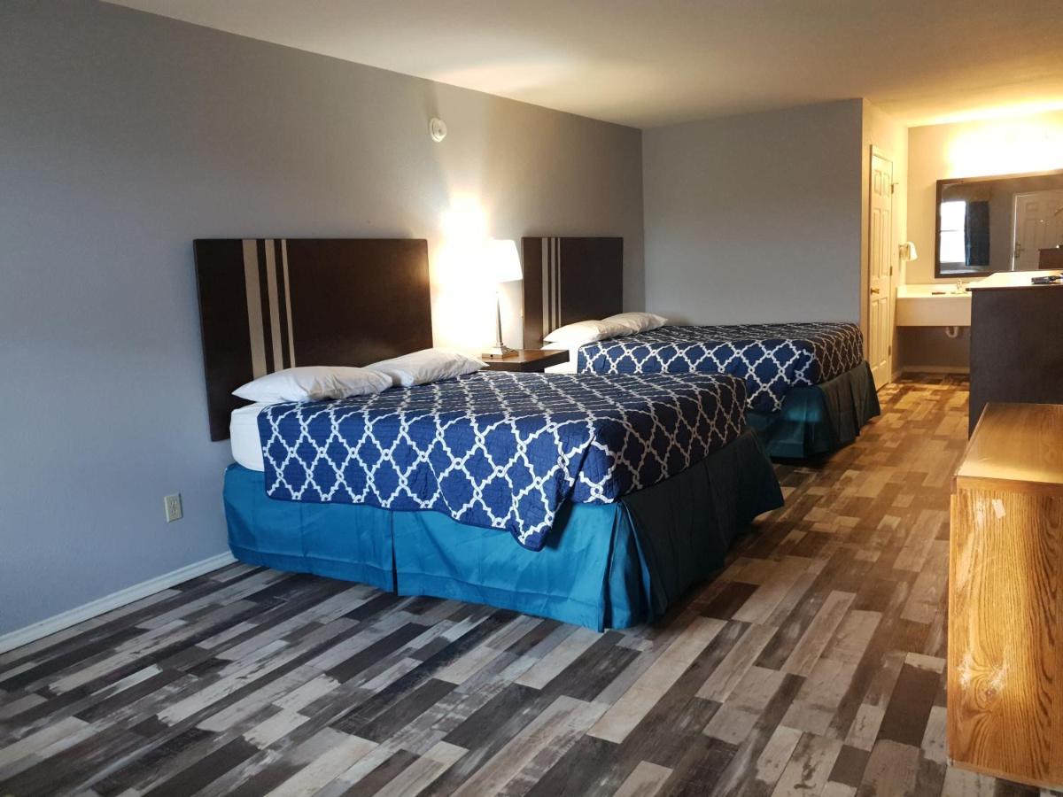 Riata Inn - Crystal City Eksteriør bilde